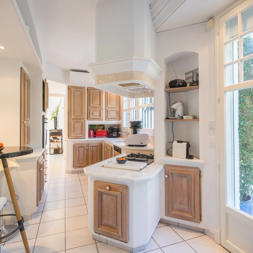 Location Maison 9 pièces 254m² ST JEAN CAP FERRAT 06230 - Photo 1