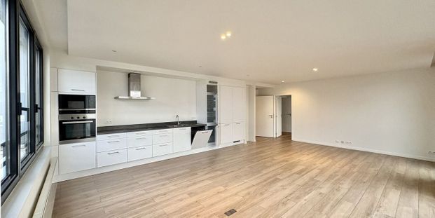 Appartement te huur in Ukkel voor € 1.686 met 3 slaapkamers - Foto 1