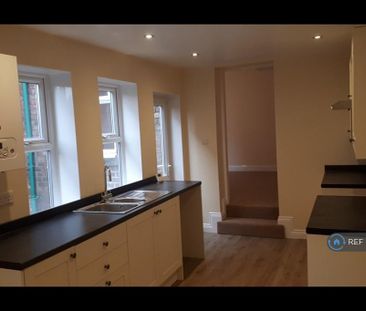 4 bedroom terraced house to rent - Photo 5