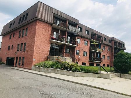 For Lease - 552 Dundas Street Unit# 204, Whitby, Ontario - Photo 2
