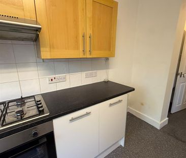 Gleneagle Road, London SW16 - Photo 2