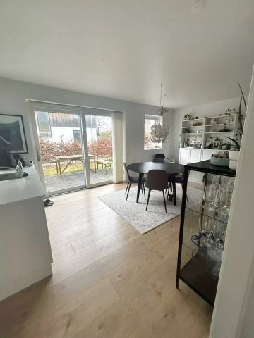 Moderne rækkehus med skøn have i Aalborg SV - Foto 3