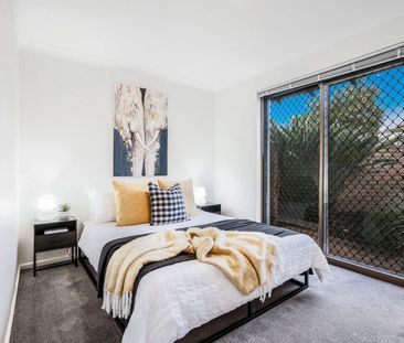 Spacious 3-Bedroom Villa in Prime Como Location - Photo 6