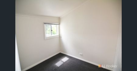 WELL PRESENTED 2 BEDROOM COTTAGE - Photo 4