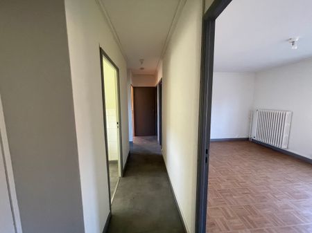 Location - Appartement T3 - 58 m² - Pont-de-Roide-Vermondans - Photo 2