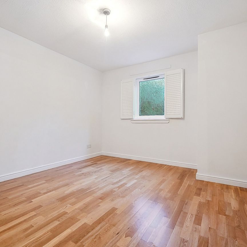 Nasmyth Avenue - Photo 1