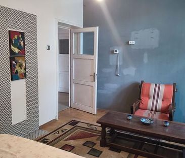 Langa Univ Medicina si Cuza ap 2CD,300 eu. - Fotografie 3