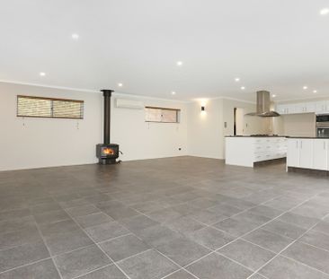 HOME AND COMMERCIAL SPACE INCLUDING LAWN AND POOL MAINTENANCE - Photo 1