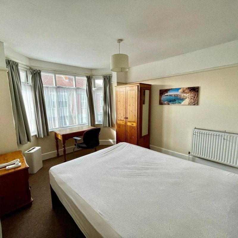 Hawthorn Road, Bournemouth, Dorset, BH9 - Photo 1