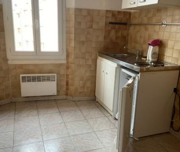 maison 2 pièces MARSEILLE 9EME 450 euros - Photo 2