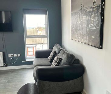 Jeffery Street Room 4 - Photo 3