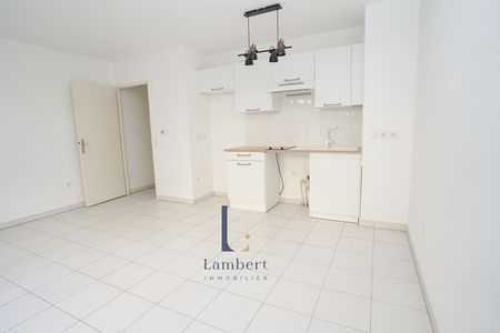 Location Appartement 1 pièce 32m² - Photo 4
