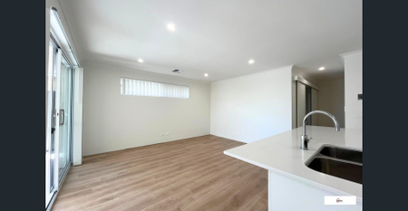 Move in Before Christmas ! - Photo 4