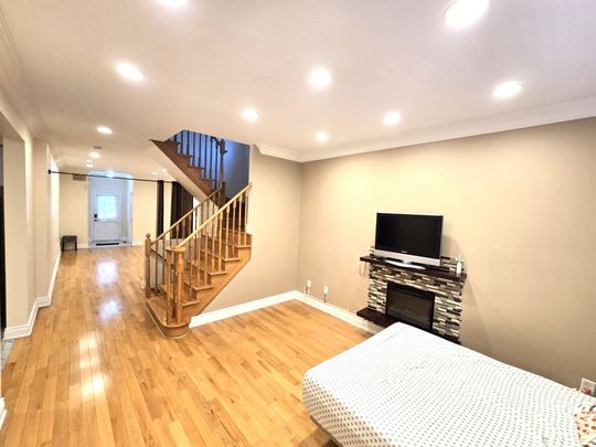 For Lease - 25 Commodore Drive, Brampton, Ontario - Photo 1