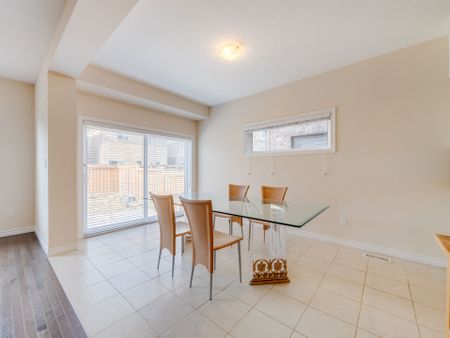 For Lease - 11 Burcombe Cross Unit# Upper Bdrm, Guelph, Ontario - Photo 3