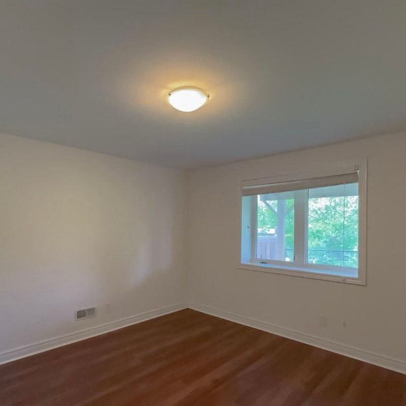 For Lease - 237 Frederick Curran Lane, Newmarket, Ontario - Photo 1