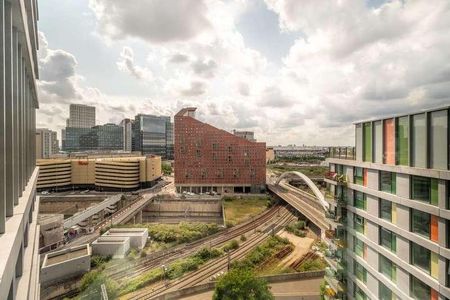 Hightail Point, East Village, Stratford, E20 - Photo 3