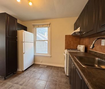 For Lease - 19 Lewis Street Unit# 3 - upper, Toronto, Ontario - Photo 6