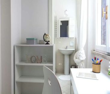 Piazza Trento e Trieste, Bologna, Emilia-Romagna 40137 - Photo 5