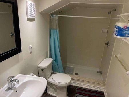 For Lease - 10 Frenchpark Circle, Brampton, Ontario - Photo 3