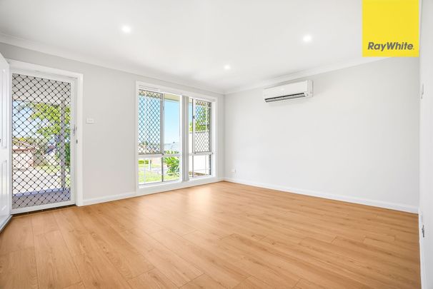 Comfortable Family House in a Convenient Location - Photo 1