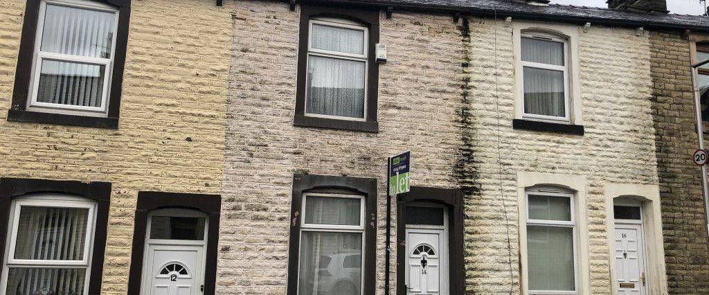 2 bedroom terraced house to rent - Photo 1
