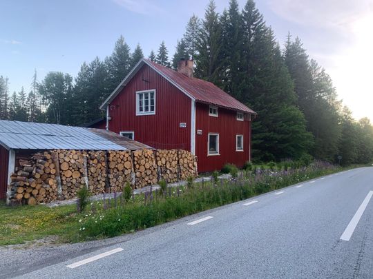 Söredsta, Backe - Photo 1