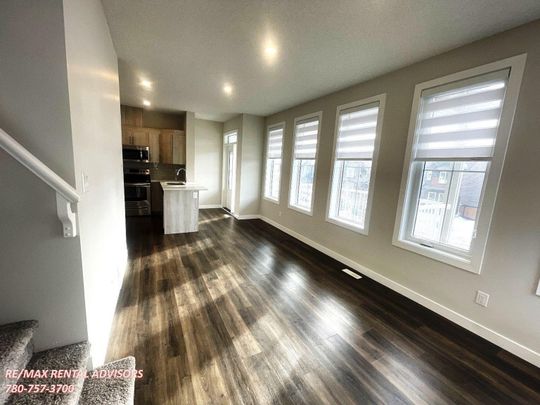 #61 1051 Graydon Hill Boulevard Southwest - Photo 1