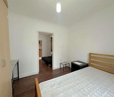 Elmdon Road, Hounslow, TW4 - Photo 4