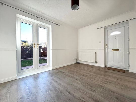 1 bedroom House in Tamarisk Rise, Wokingham - Photo 1