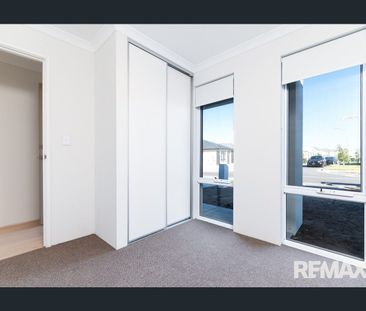 Affordable Comfort in Eglinton Awaits! 3x2 Plus Theatre - Photo 6