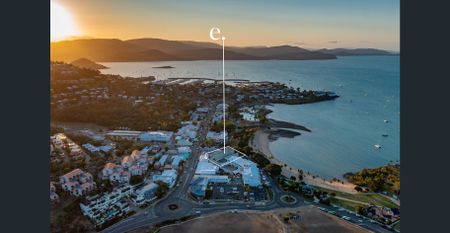 STUDIO IN MAIN STREET AIRLIE BEACH - Photo 2