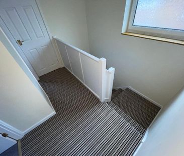 Semi Detached House - Photo 1