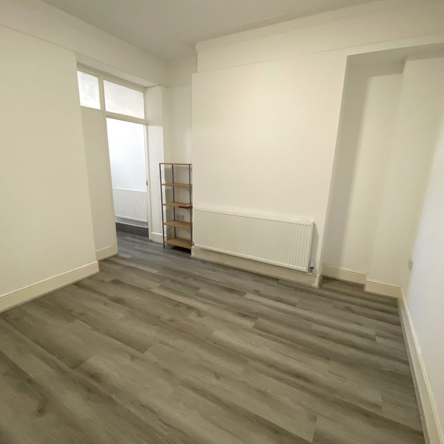 £2,750 PCM, Exceptional Refurbished Five En-Suite Double Bedroom Furnished House with Enclosed Garden in Pentre Street, Grangetown, Cardiff, CF11 6QX - Photo 1