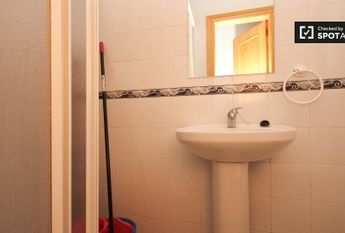 granada, Andalusia 18002