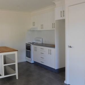 2477, Toowoomba - Photo 2