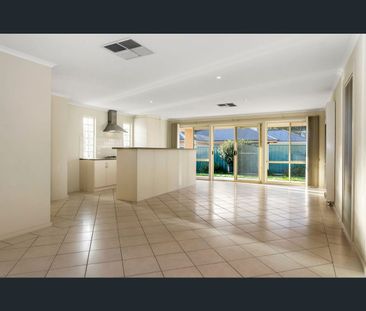 3/42-44 Wheatsheaf Road, Morphett Vale, SA 5162 - Photo 3