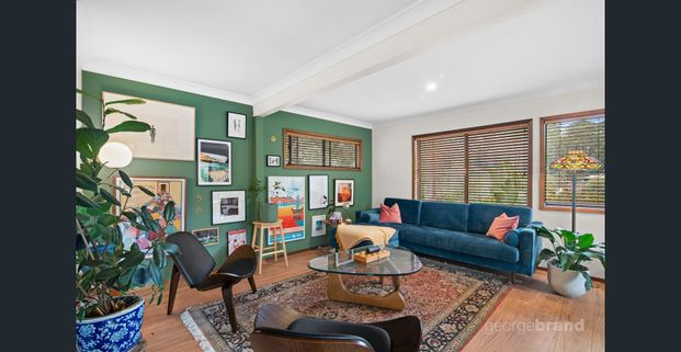 Beachside Family Home! - Photo 1