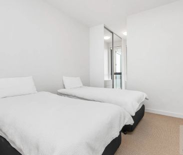 Fully Furnished Two-Bedroom Apartment - Photo 6