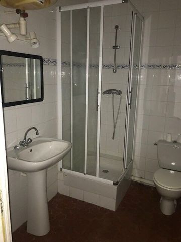 Appartement 1 pièces 44m2 MARSEILLE 6EME 534 euros - Photo 5