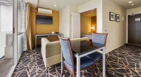 Central Auckland Apt - Modern & Furnished - Photo 4