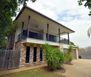 "EXQUISITE" - PARTIALLY FURNISHED HOME - Photo 6