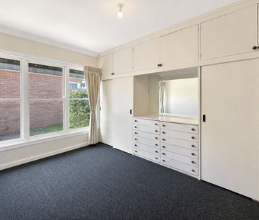 PLENTY OF SPACE TO SPARE! - Photo 3