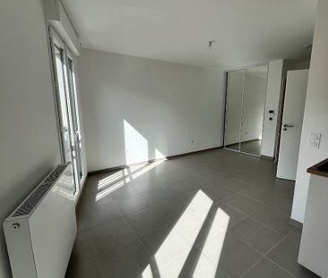 Location Appartement 1 pièce 28m² - Photo 2