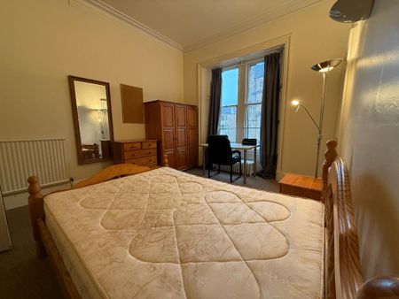 4 bedroom flat to rent - Photo 5