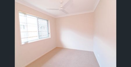 LOVELY HOME IN A GREAT ESTATE - NORTH LAKES - Photo 3