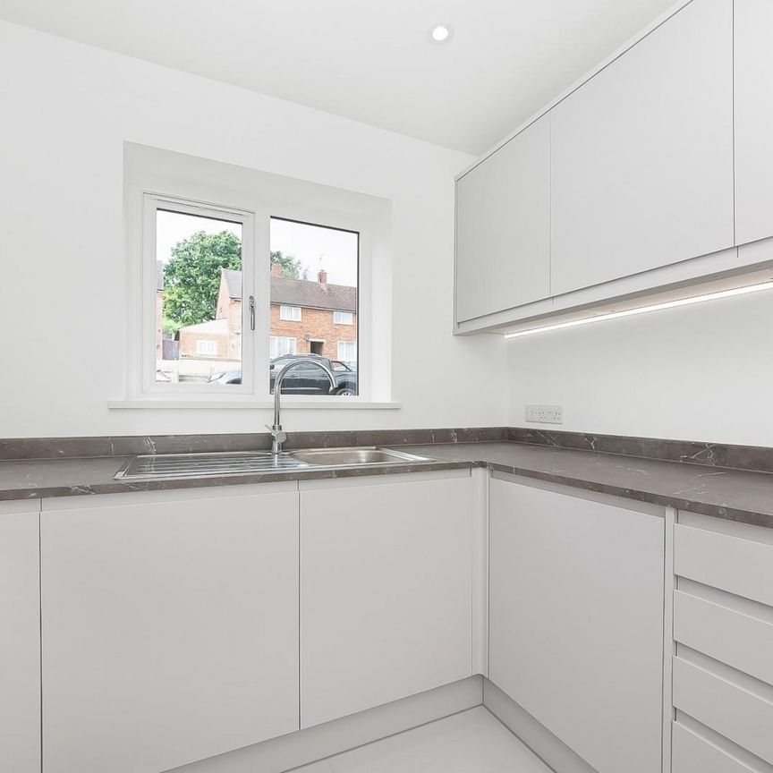 Whippendell Way, Orpington - Photo 1