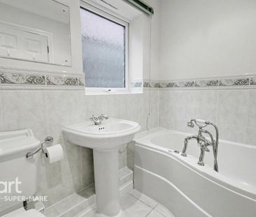 3 bedroom coach house to rent - Photo 4