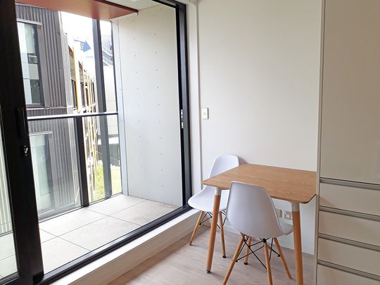 Near New One Bedroom Apartment in Central City - Photo 1