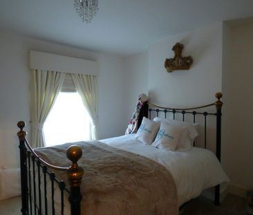 Terraced House to rent on - Photo 6